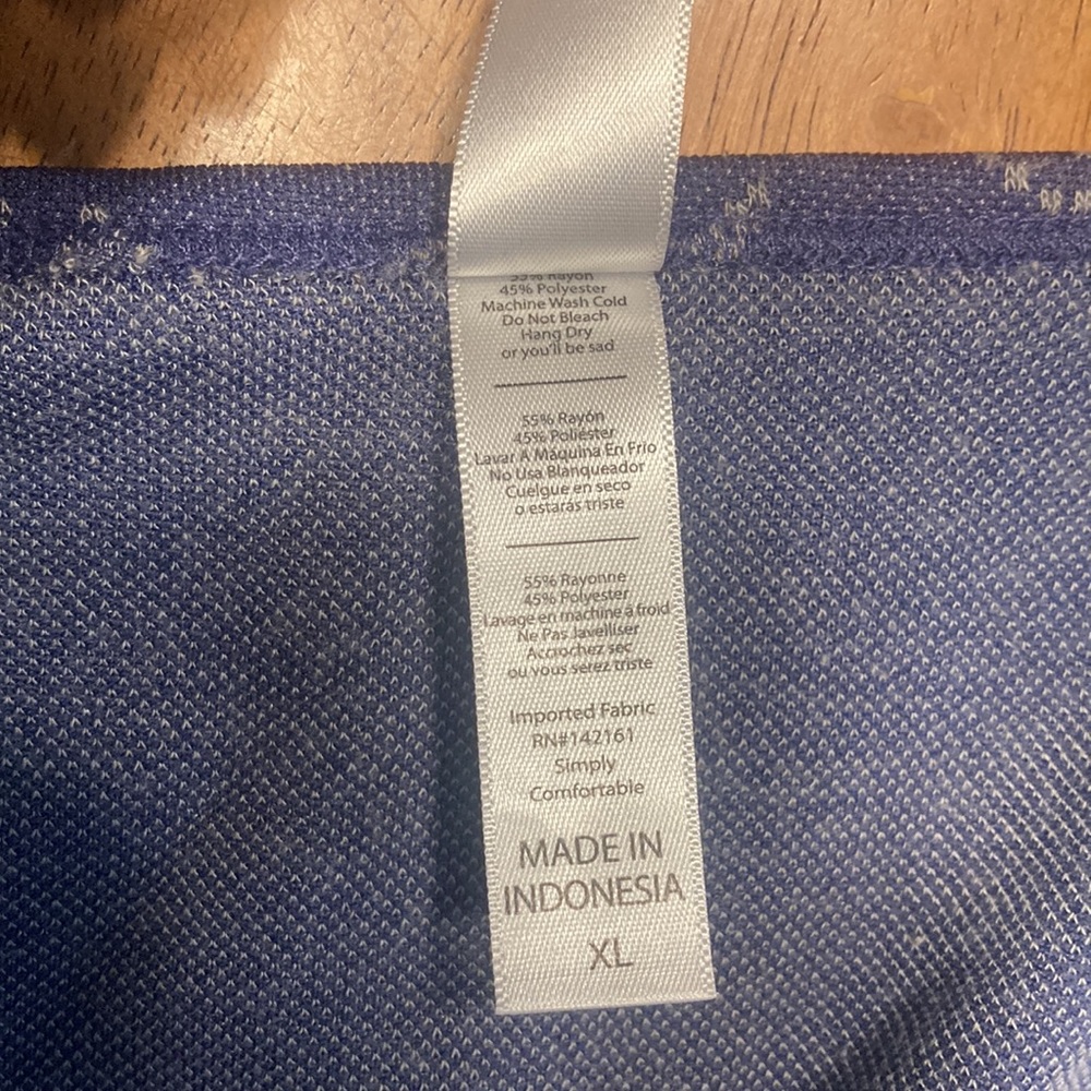 Lularoe Classic tee jacquard blue patterned. Size XL - Picture 4 of 4